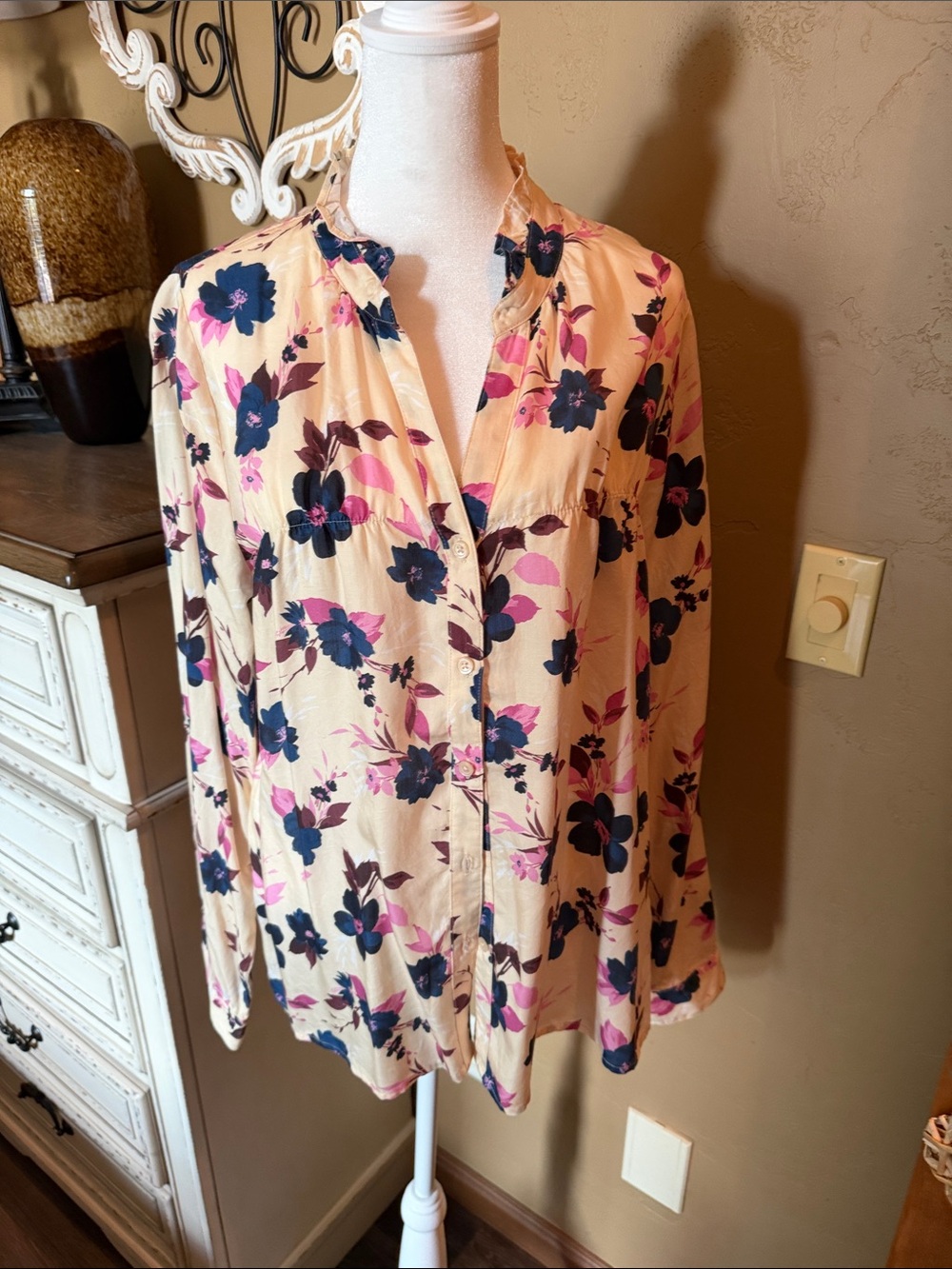 Kut from the Kloth Cream Button-Down Top with Navy & Pink Floral Print